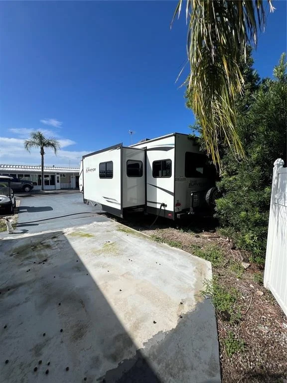 Photo of Unit 7 at 7950 STATE ROAD 78 W