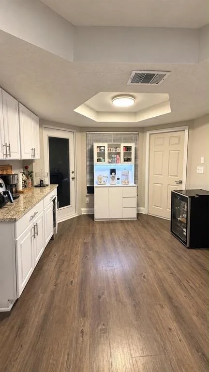 Photo of 8089 WOODEN DRIVE
