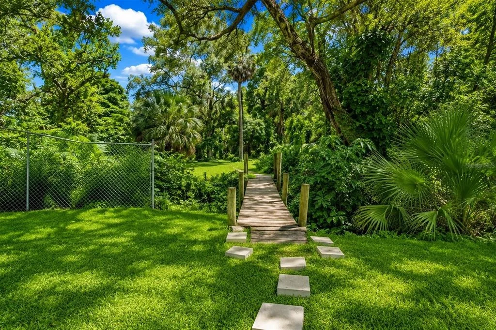 Photo of RIVERVIEW DRIVE