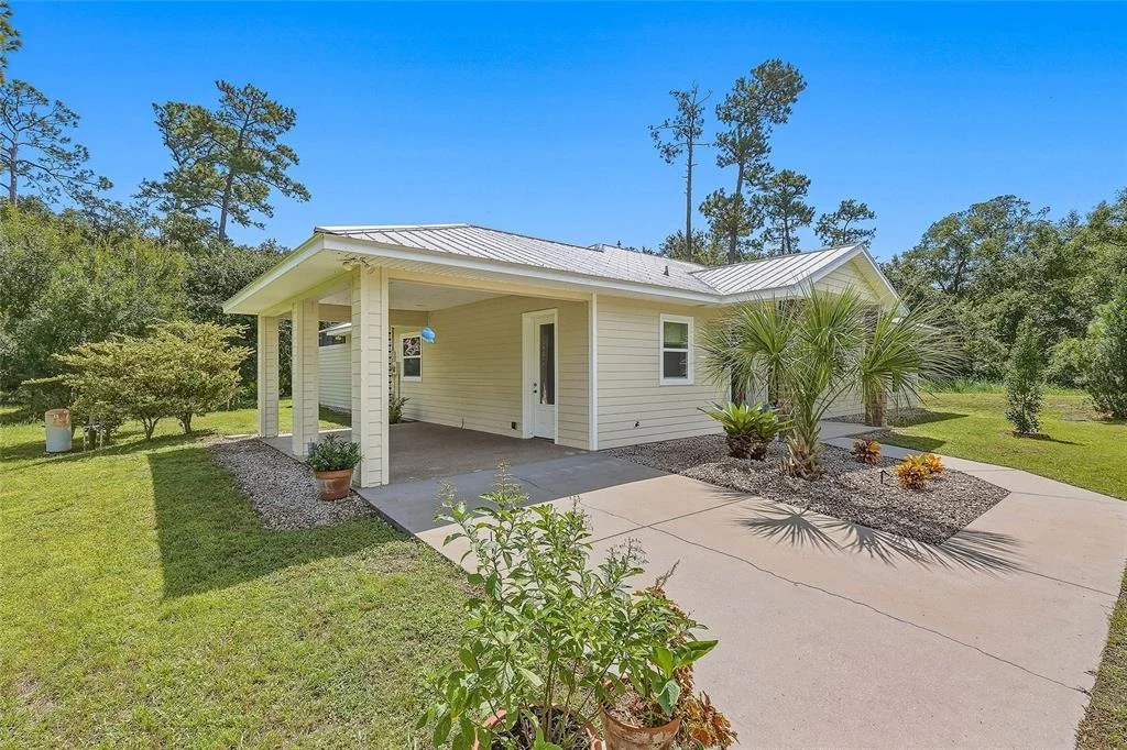 Photo of 71 PERRY LANE