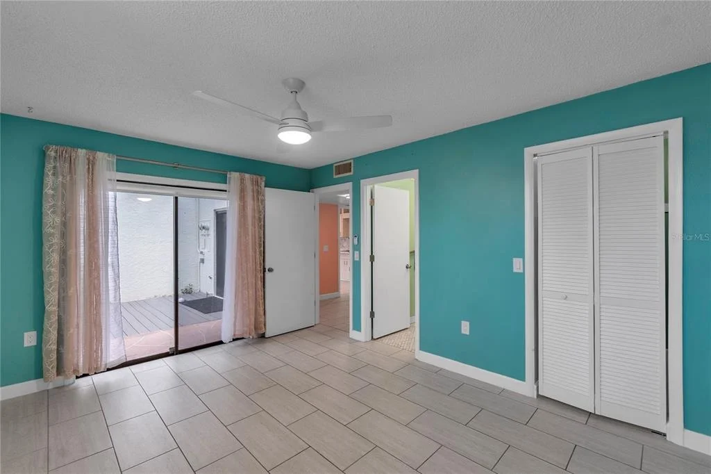 Photo of Unit 511 at 511 LAKESIDE DRIVE