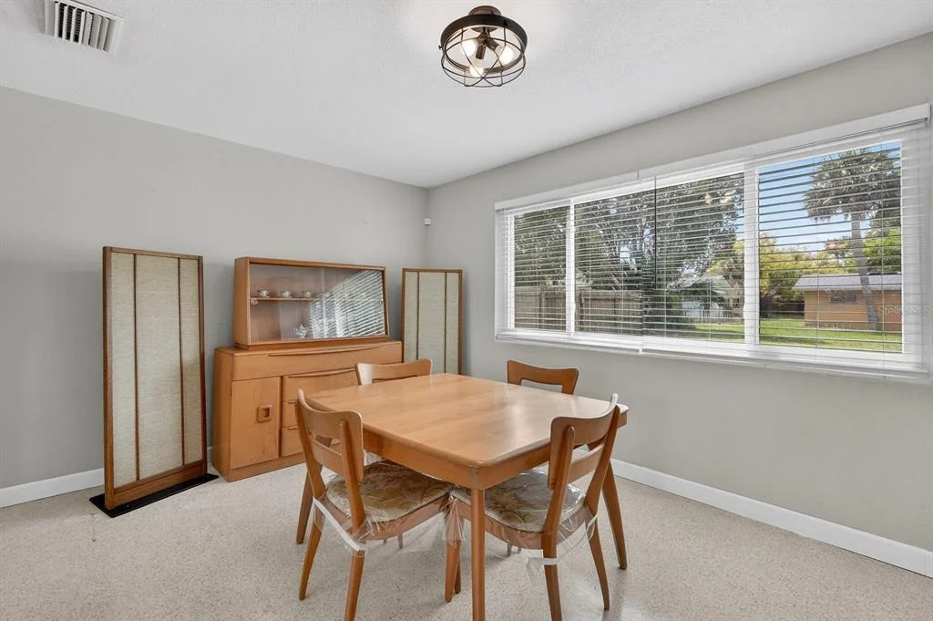 Photo of 1238 SUWANEE ROAD