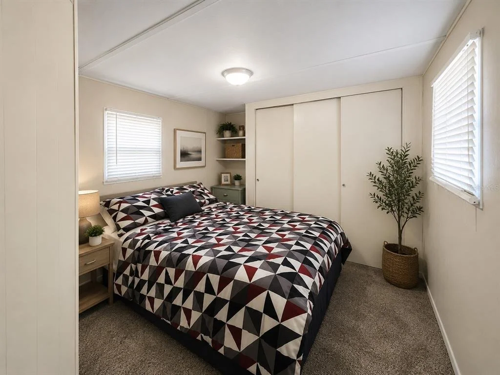 Photo of 3074 LARKIN ROAD