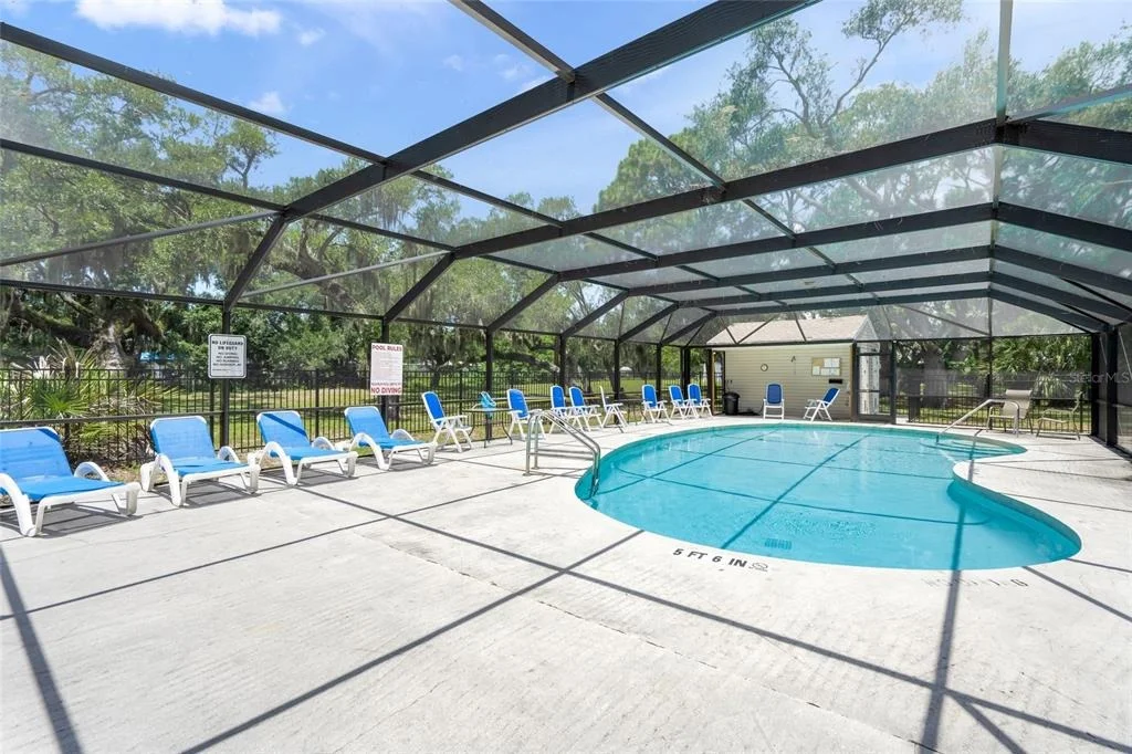 Photo of 319 BEARDED OAKS CIRCLE