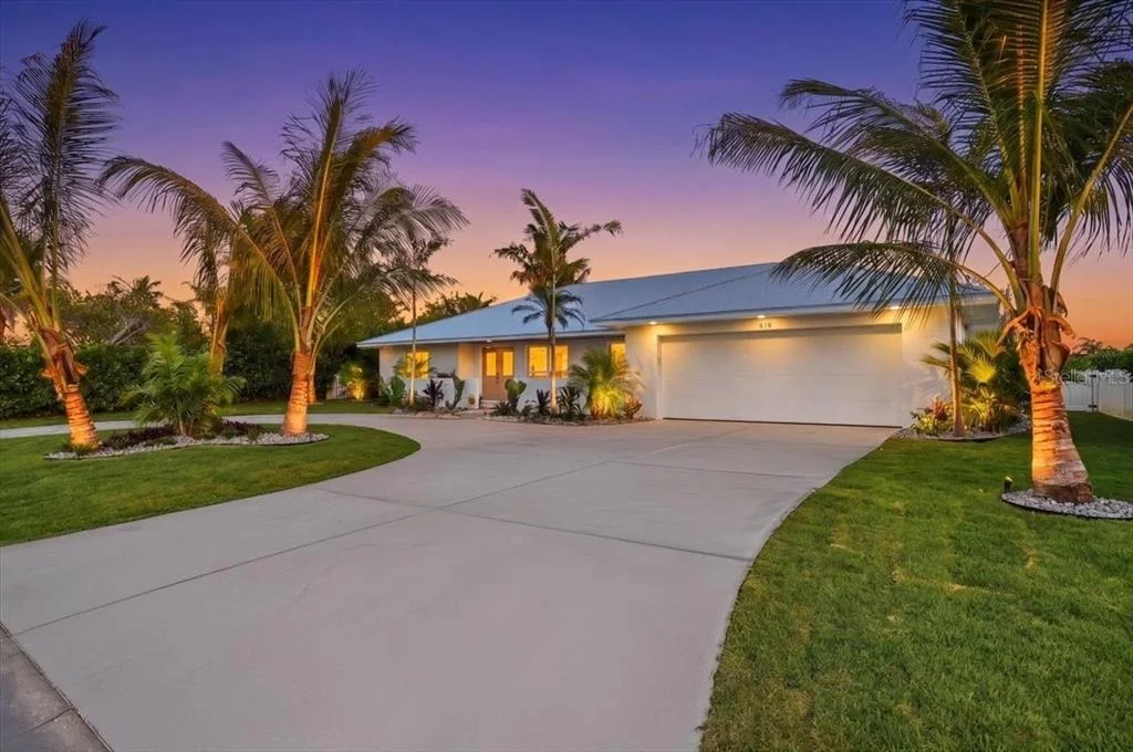 Photo of 618 GLADSTONE LANE