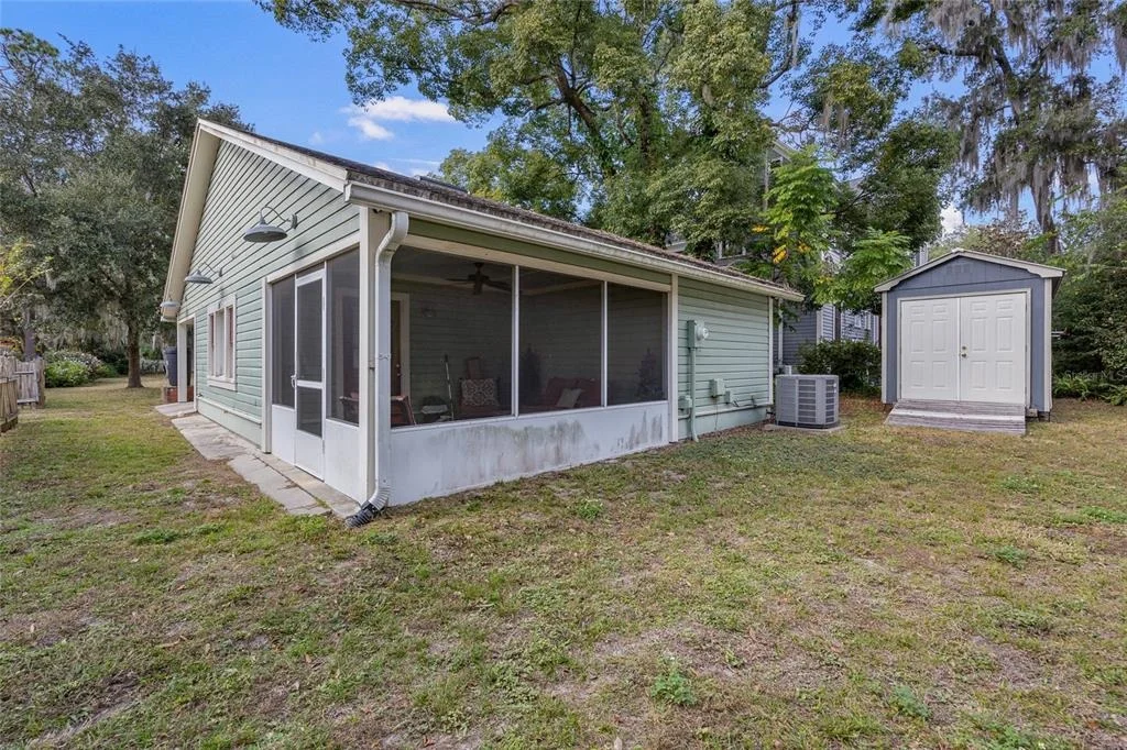 Photo of 205 SE 7TH STREET