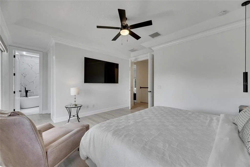 Photo of 6512 SIMONE SHORES CIRCLE