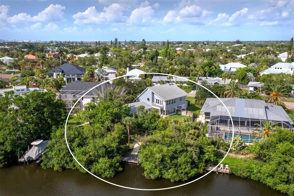 Photo of 430 ISLAND CIRCLE