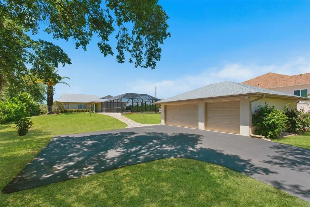 Photo of 880 LEMON BAY DRIVE