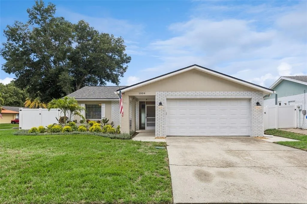 Photo of 1004 VINEYARD COURT
