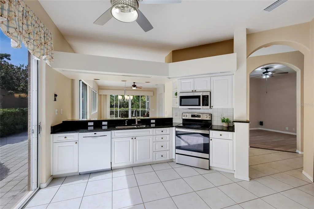 Photo of 8702 52ND DRIVE E