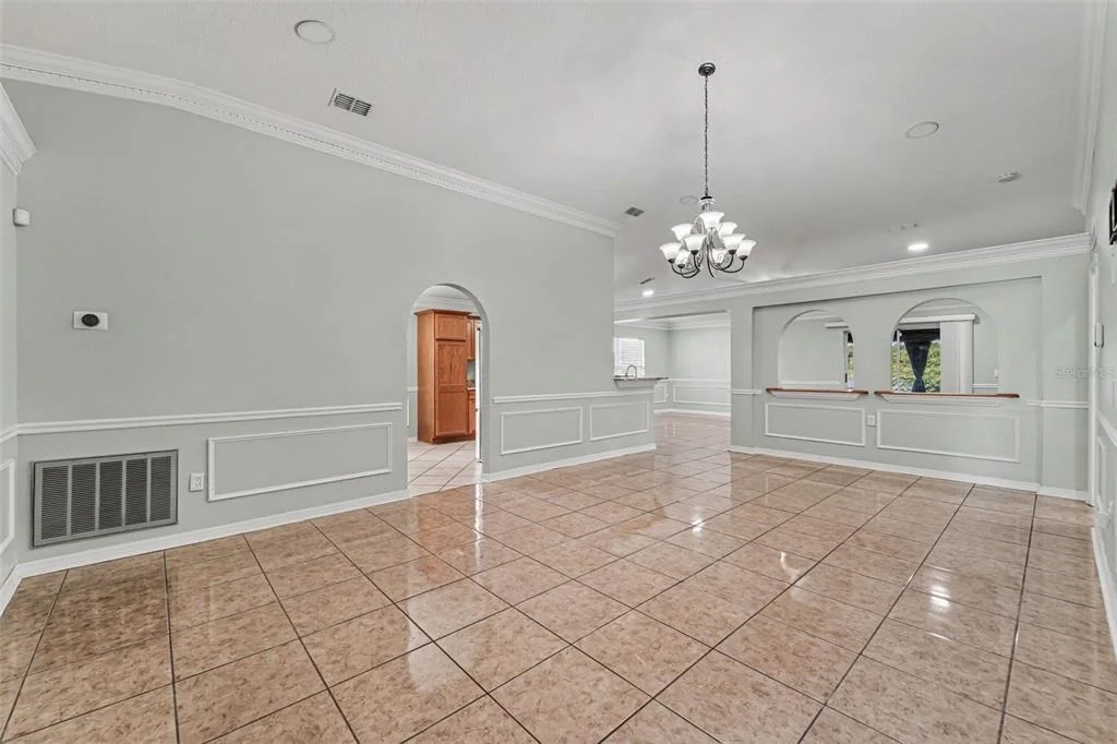 Photo of 817 LAKE DOE BOULEVARD