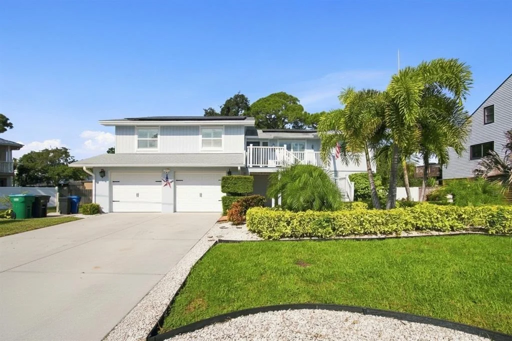 Photo of 201 LAGOON DRIVE