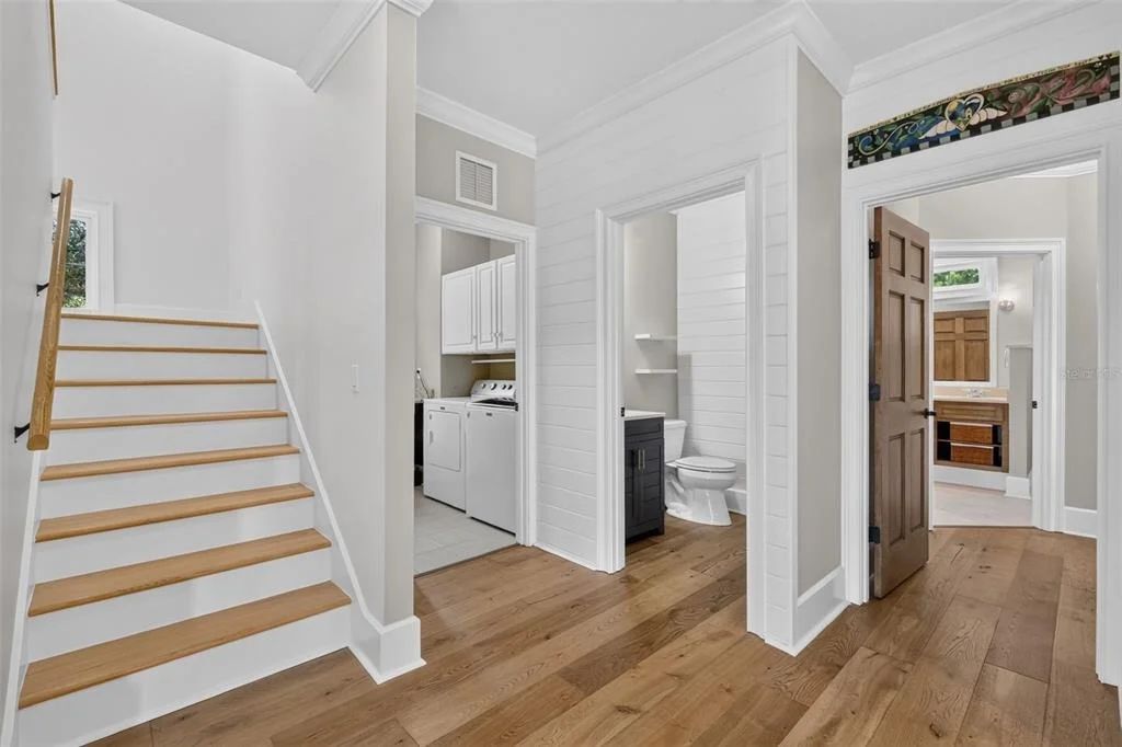 Photo of 580 W 10TH AVENUE