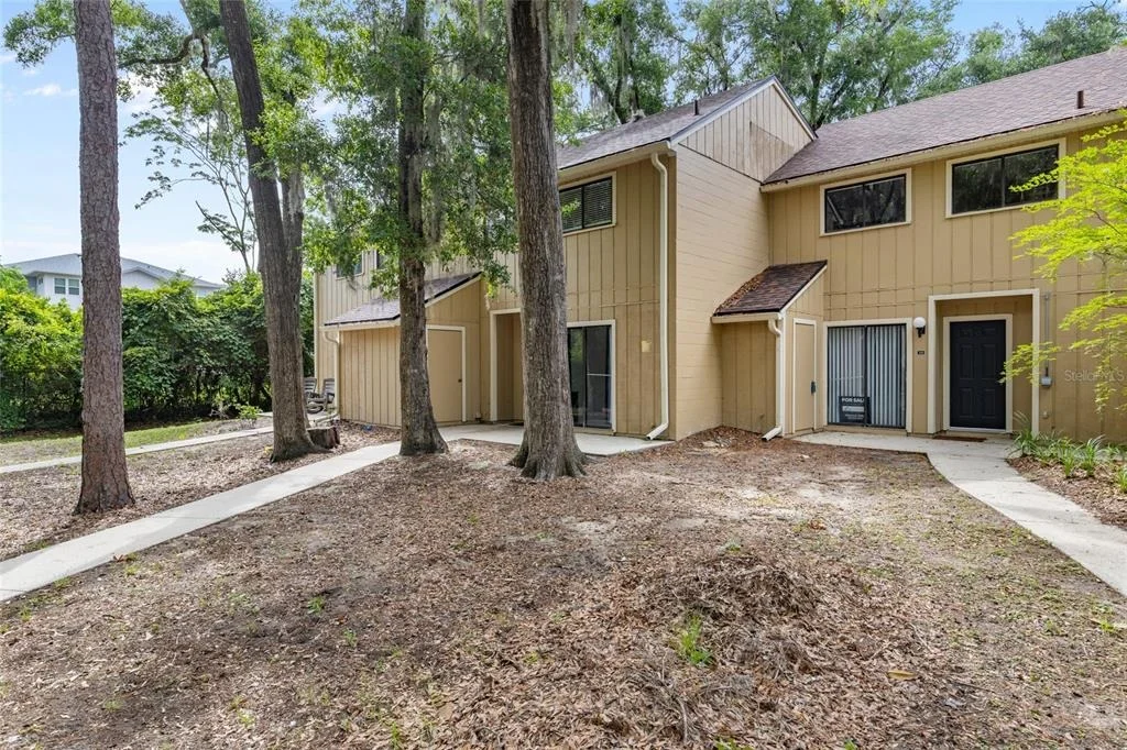 Photo of Unit 320 at 507 NW 39TH ROAD
