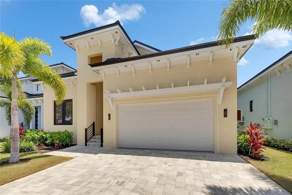 Photo of 6532 SIMONE SHORES CIRCLE
