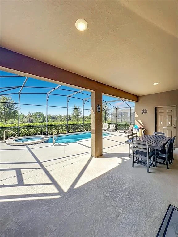 Photo of 7647 OAKMOSS LOOP