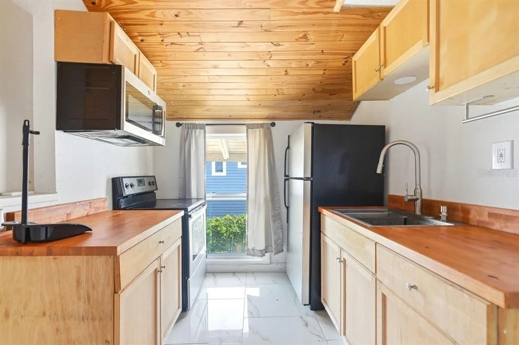 Photo of 5202 RIVERSIDE DRIVE