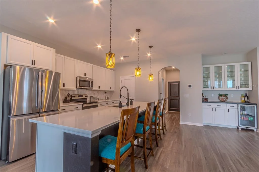 Photo of 1261 LONE PALM WAY