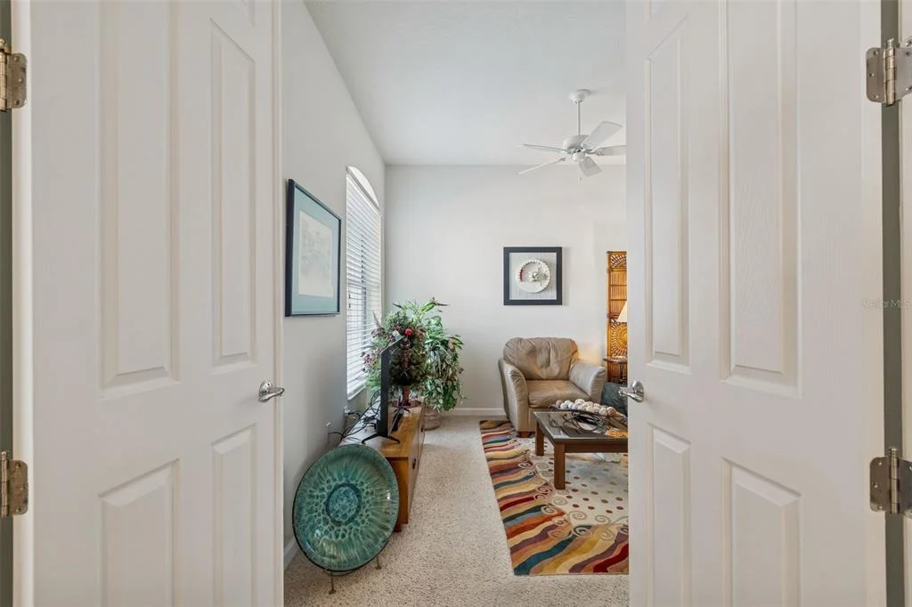 Photo of 894 LANTERN WAY