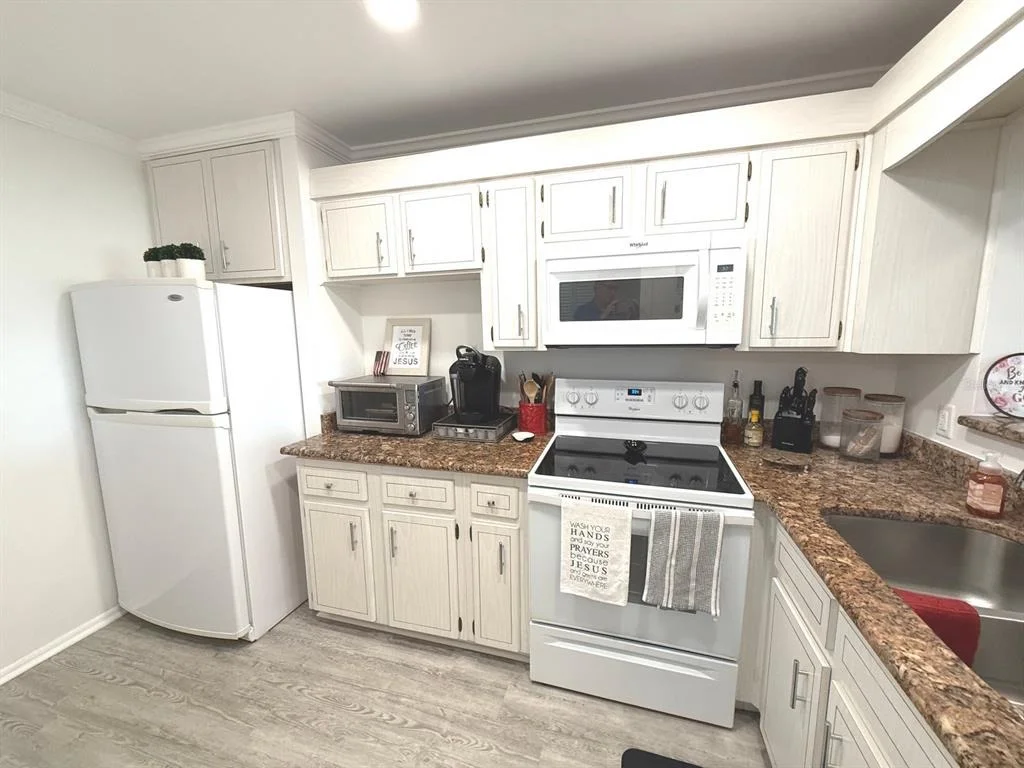 Photo of Unit 317A at 100 BLUFF VIEW DRIVE