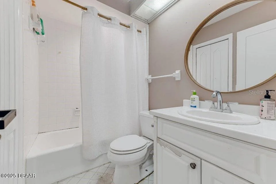 Photo of 28 BAYMEADOW COURT