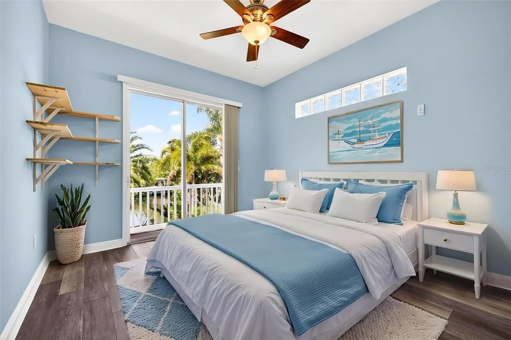 Photo of 821 BLUE HERON BOULEVARD