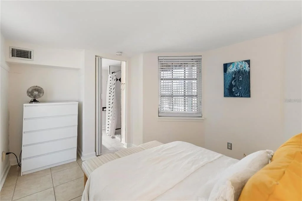 Photo of 861 NECTAR ROAD