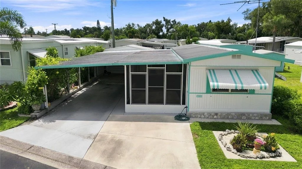 Photo of 3321 CAROL DRIVE