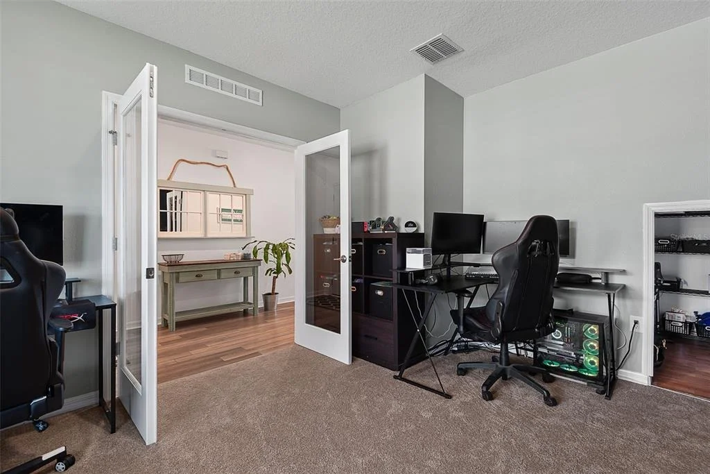 Photo of 123 OAKLEAF WAY