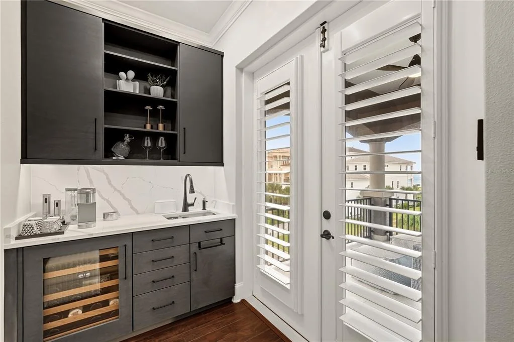 Photo of 355 OCEAN CREST DRIVE