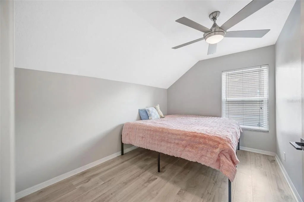 Photo of 8427 HAWBUCK STREET