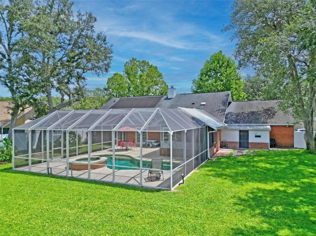 Photo of 27 WINDING CREEK WAY