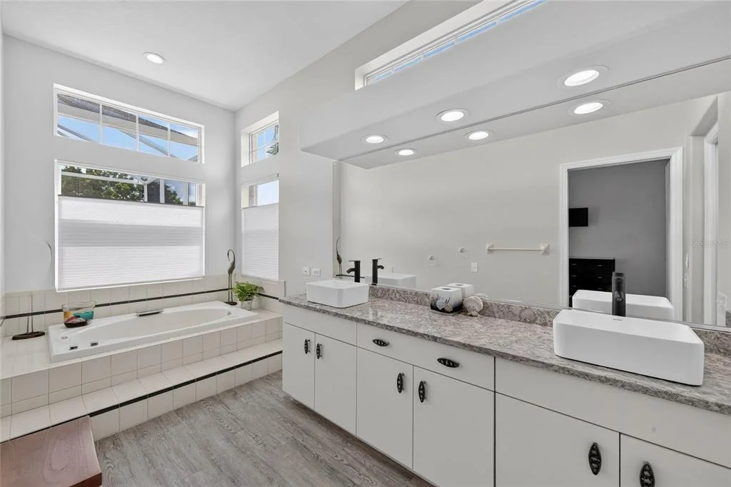 Photo of 6726 HICKORY HAMMOCK CIRCLE