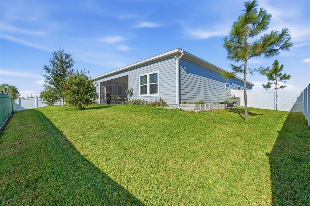 Photo of 2137 RAGLAN CIRCLE