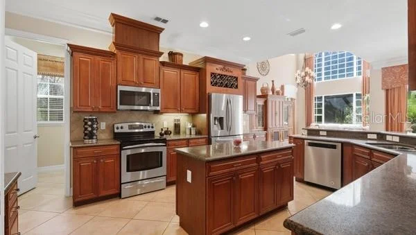 Photo of 601 SPRING OAK CIRCLE