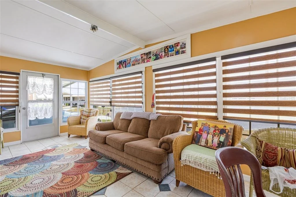 Photo of 412 VIVAR