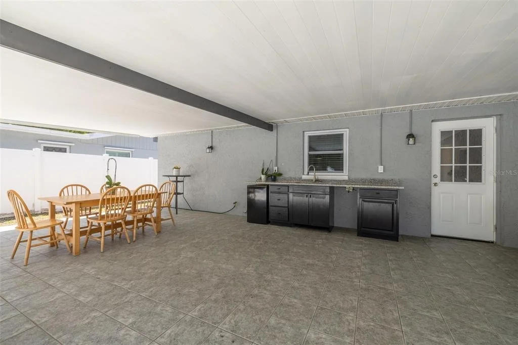Photo of 1819 WEST DRIVE