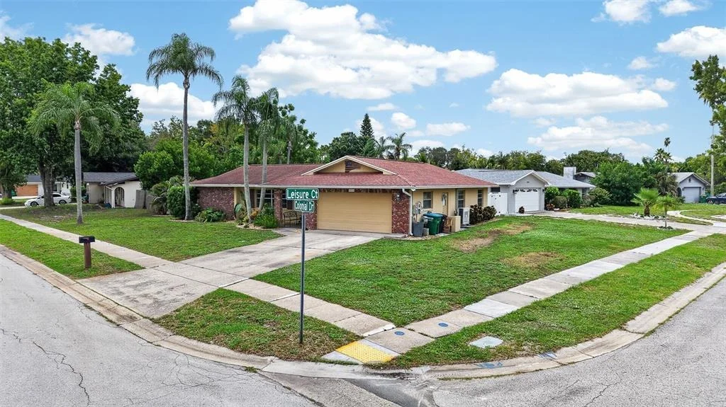 Photo of 2221 COLONIAL DRIVE