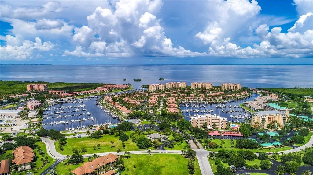 Photo of 3337 SUNSET KEY CIRCLE