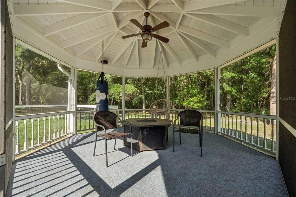 Photo of 21033 VIOLET ROAD
