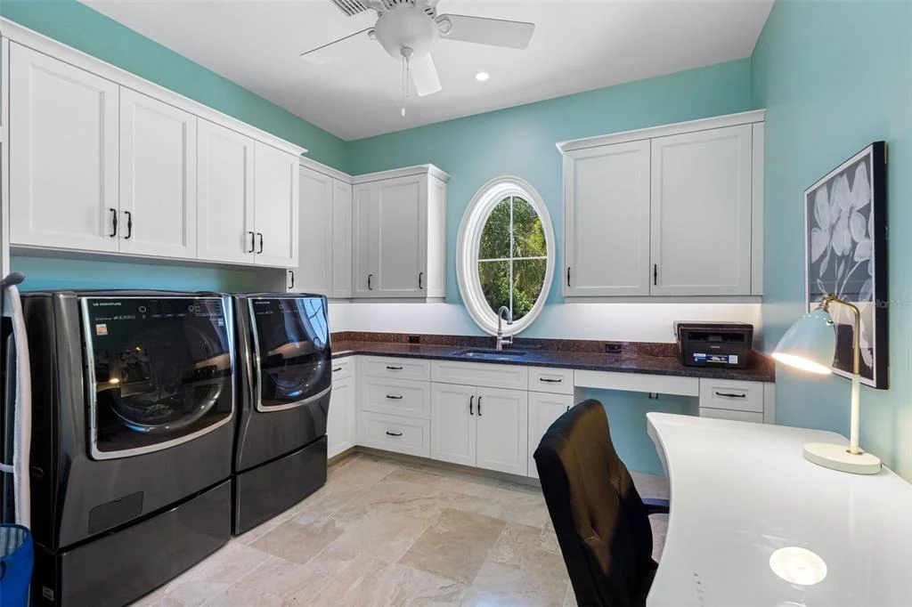 Photo of 487 MEADOW LARK DR