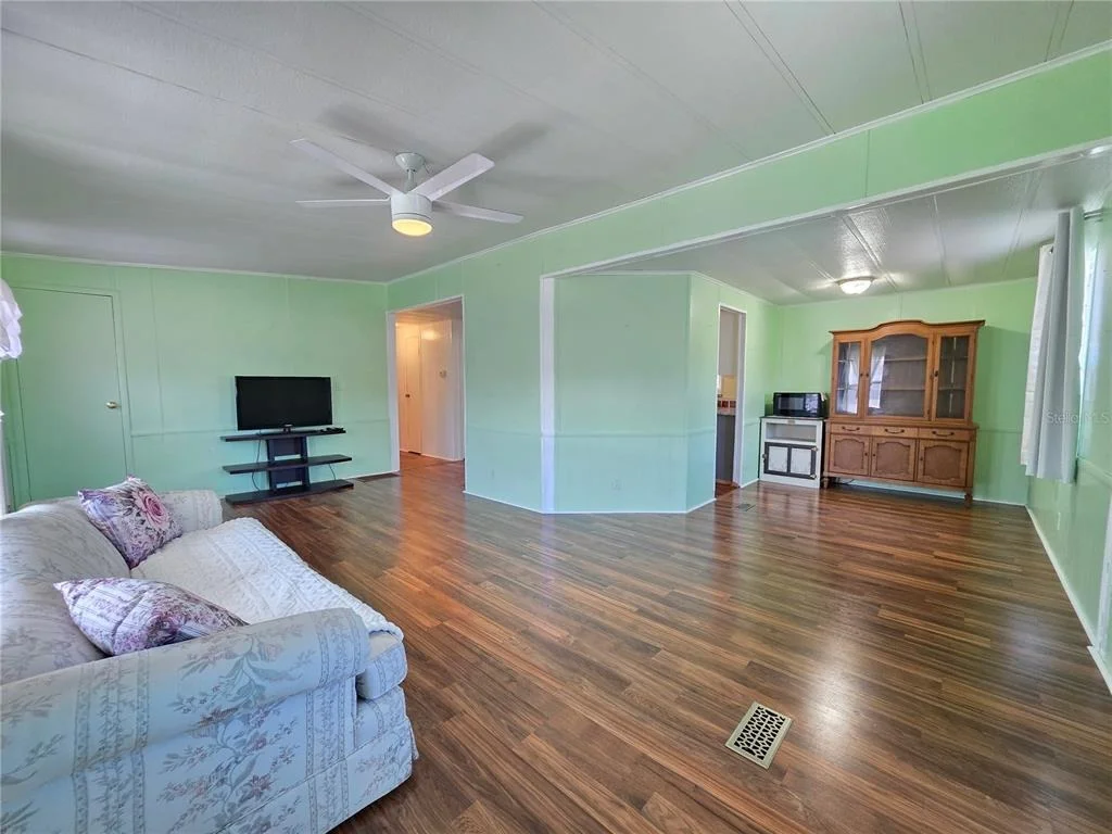 Photo of 8027 EASTERN CIRCLE DRIVE