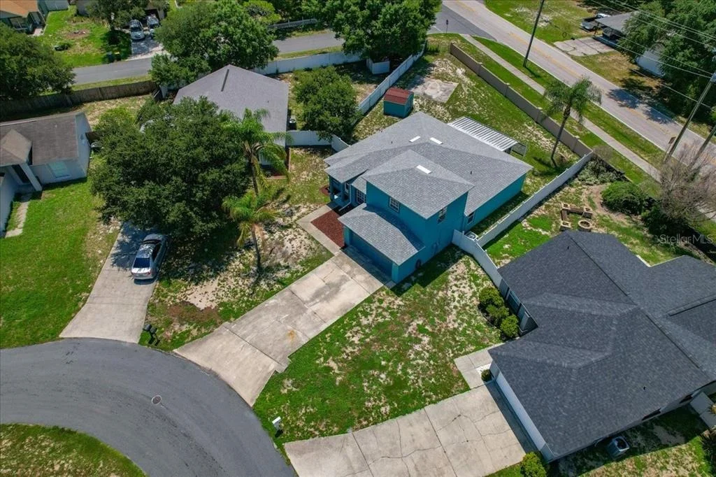 Photo of 372 LAKE DAISY CIR