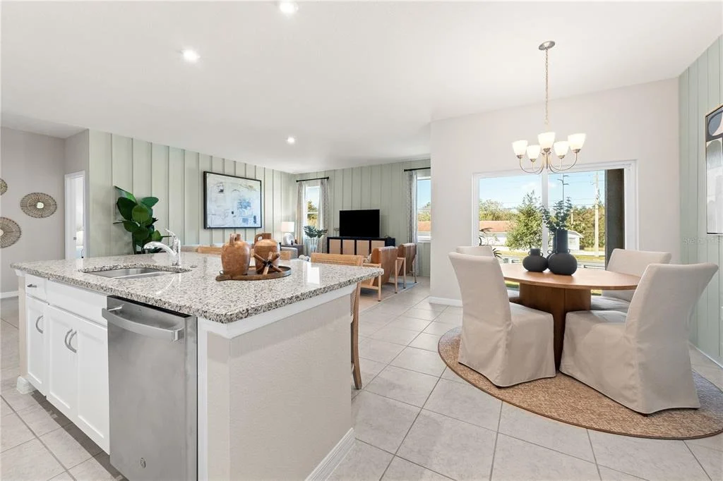 Photo of 815 PEBBLE CREST LANE