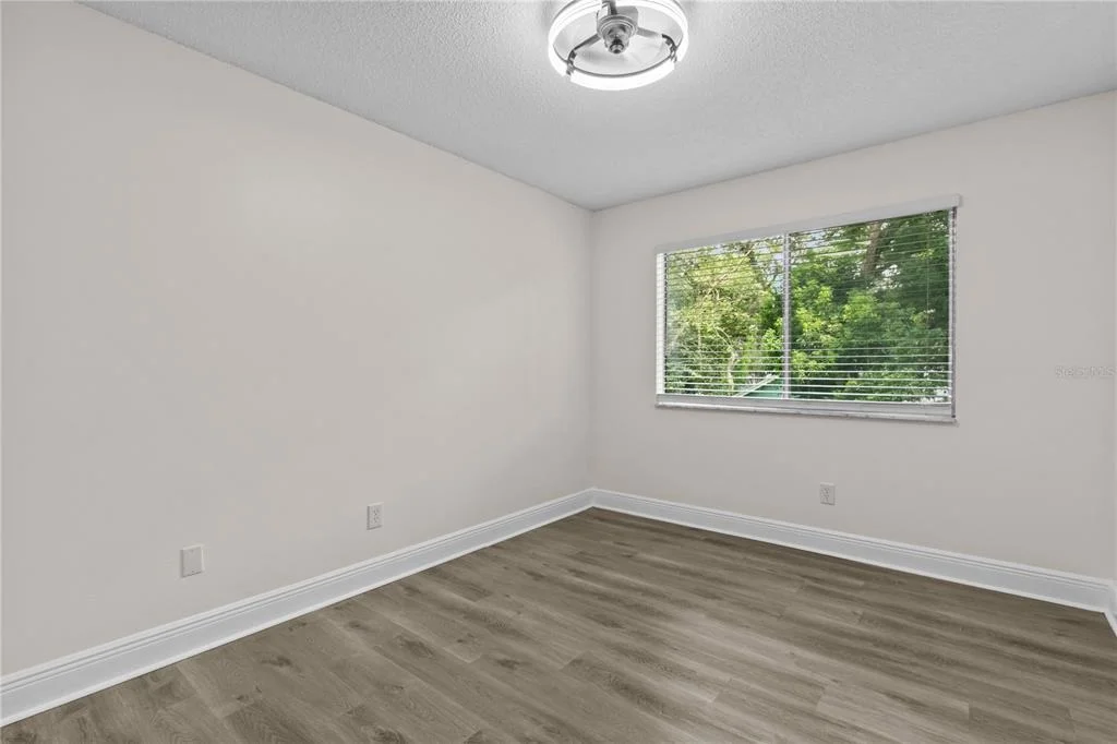 Photo of 1785 SUMMIT CHASE AVENUE