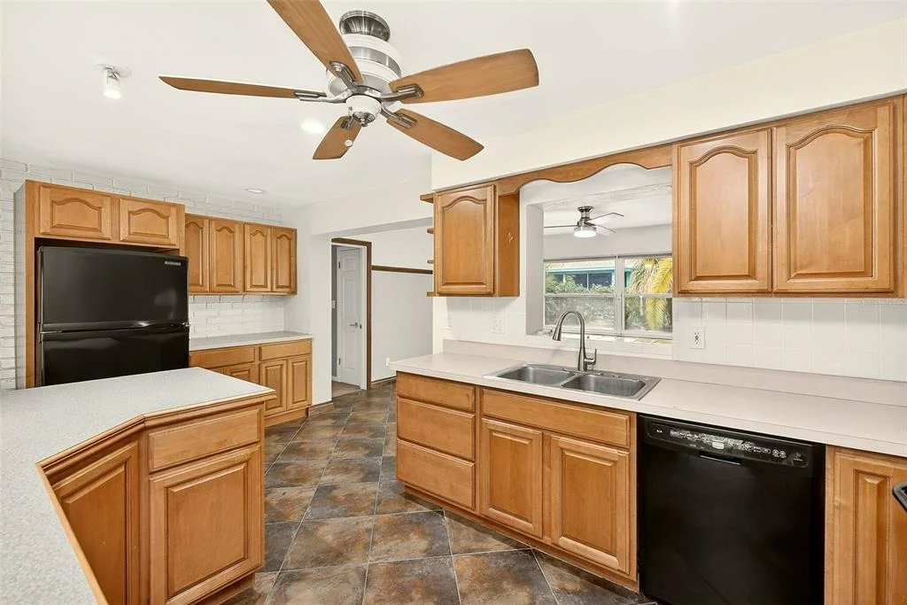 Photo of 1465 BAYVIEW DRIVE