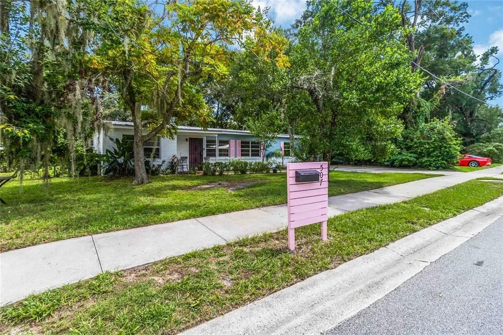 Photo of 507 BEVERLY AVENUE