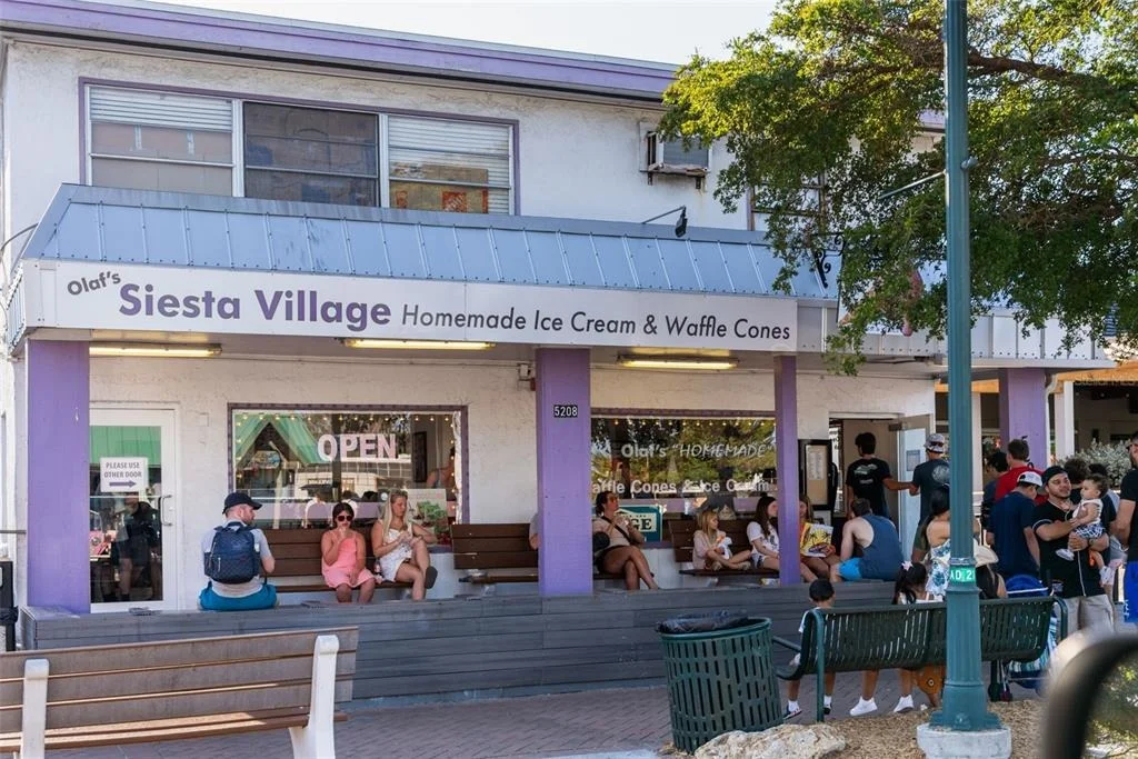 Photo of 656 TROPICAL CIRCLE