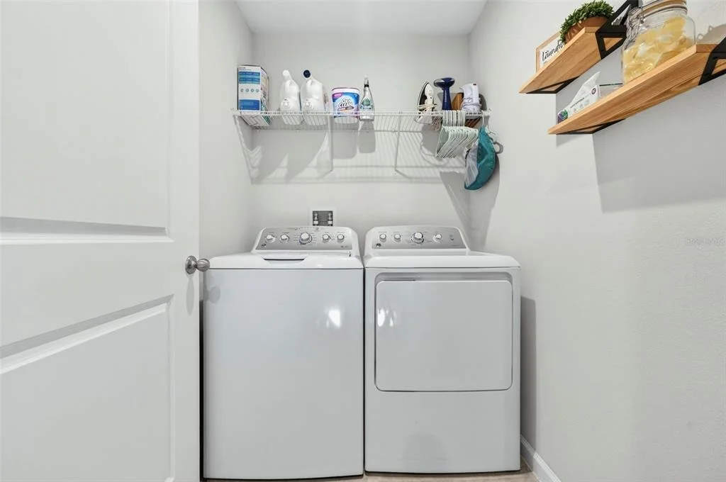 Photo of 381 CRESTWIND DRIVE